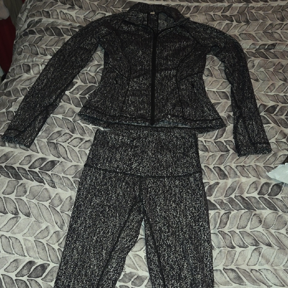 lululemon athletica Black and Gray Leggings